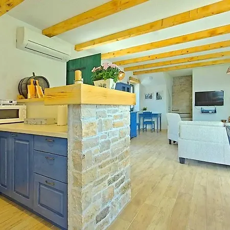Soricevi Dvori Barat (Rovinj)
