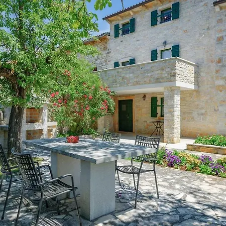 Soricevi Dvori Holiday home
