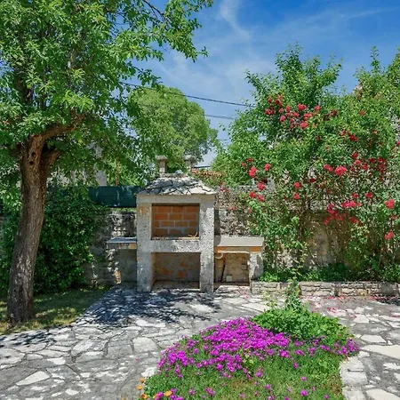 Soricevi Dvori * Barat (Rovinj)